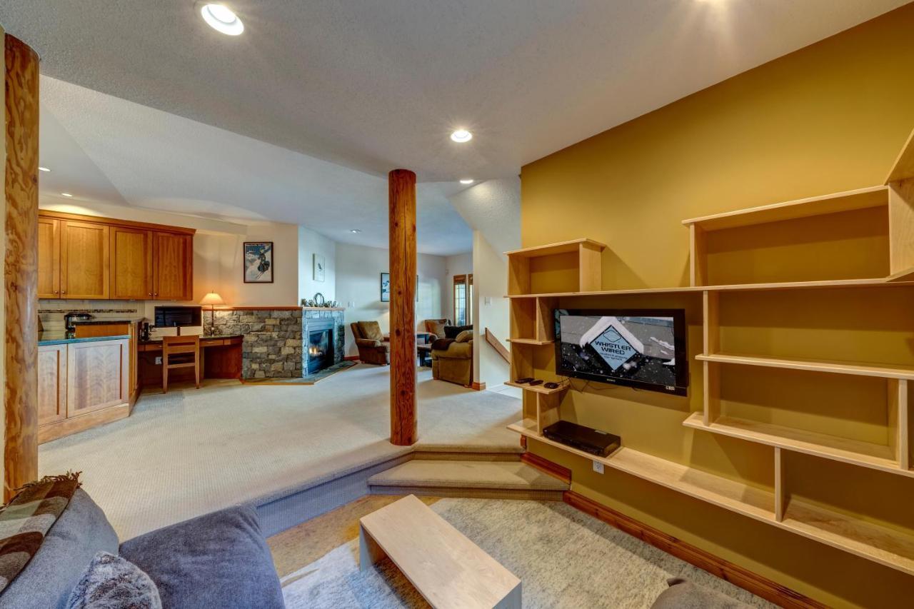 Snowy Creek 14 Vila Whistler Exterior foto